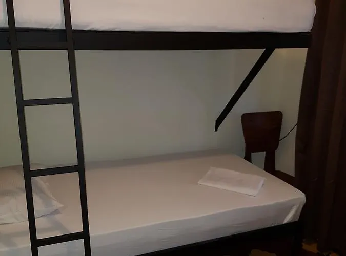 Hostel Dodero *